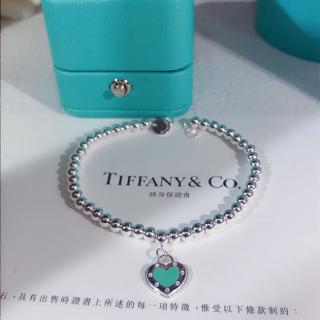 Love bracelet 
