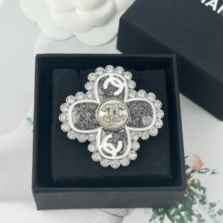 Clover shaped crystal sparkling double C rhinestone brooch  20usd